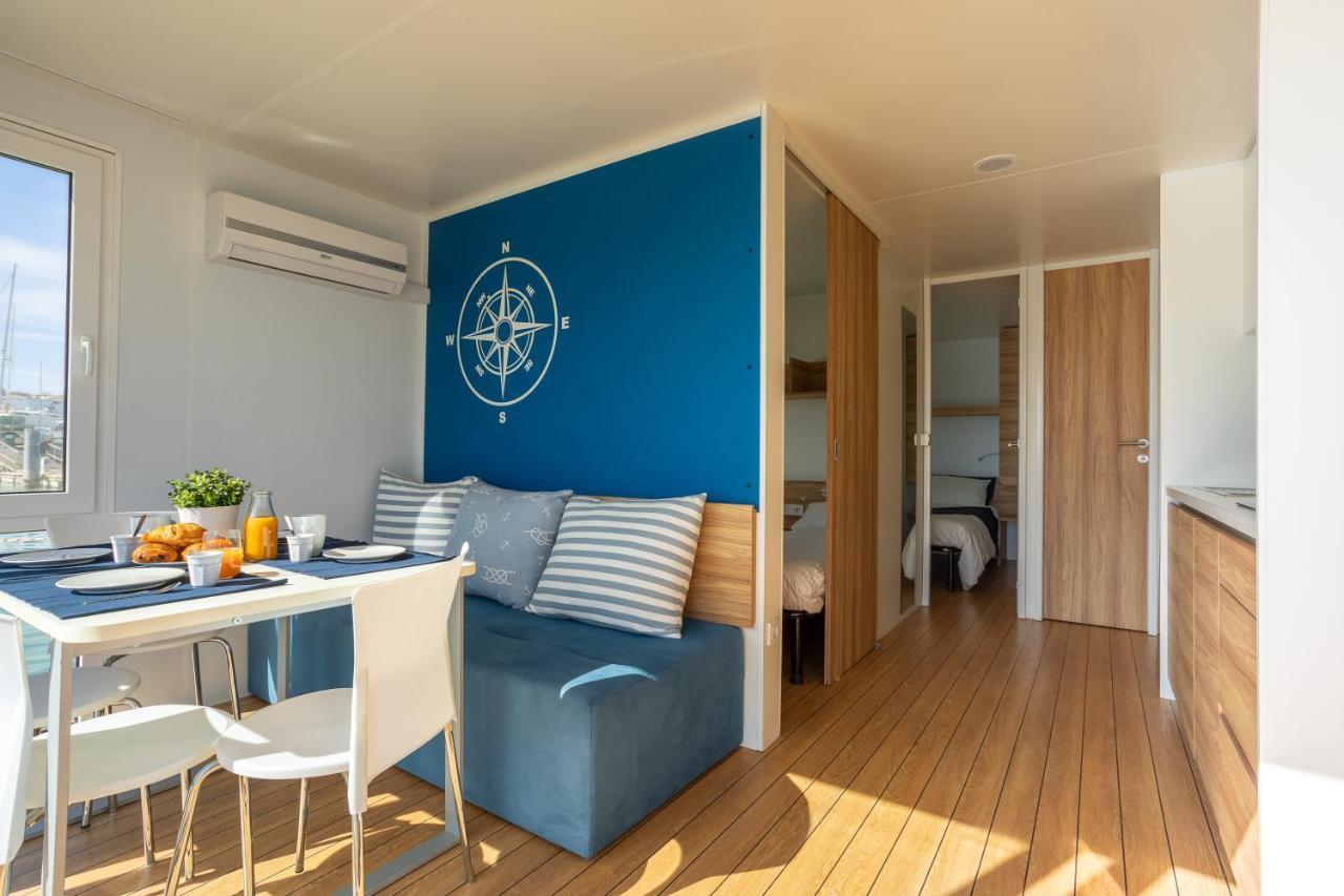 Aqua Resort Giulianova - Houseboat Experience Exteriér fotografie